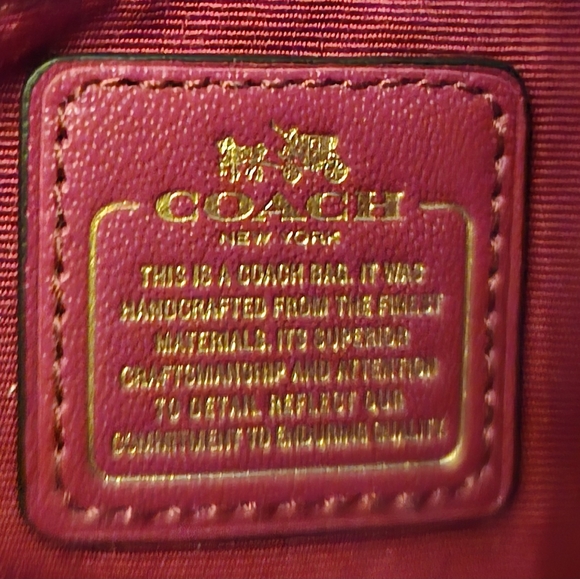 COACH Blacke Bubble Leather small cross/clutch bag - Picture 12 of 12